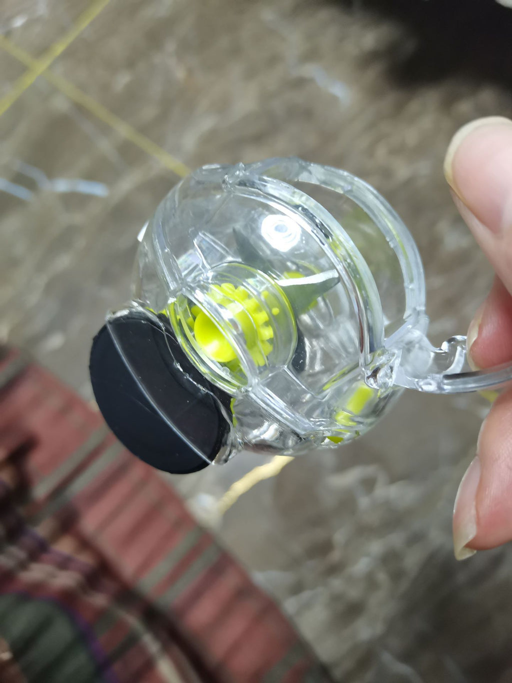 Rolling Garlic Chopper – Minced in 5 Seconds, No Smelly Fingers